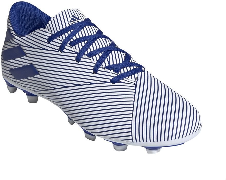 حذاء رياضي اديداس لكرة القدم للرجال من سوق مصر